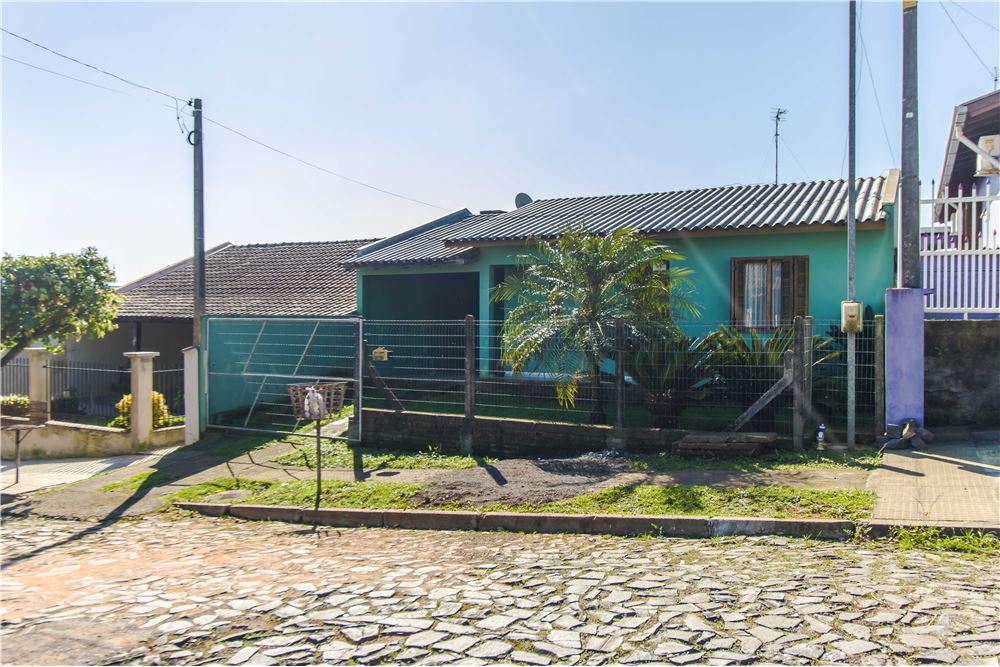 Casa à venda com 2 quartos, 250m² - Foto 3