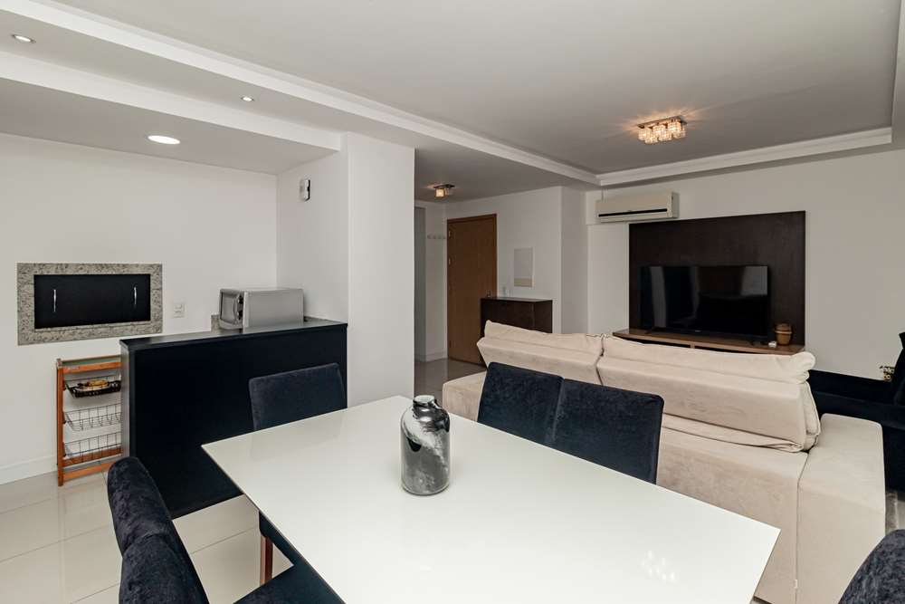 Apartamento à venda com 3 quartos, 174m² - Foto 10