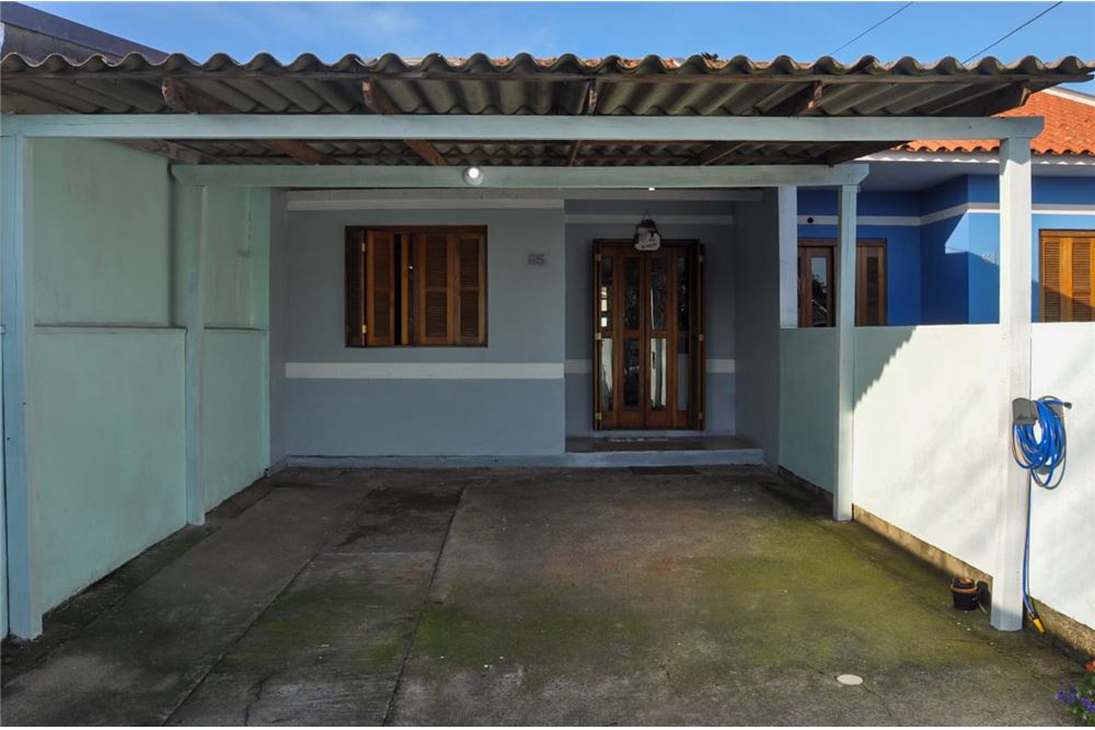 Casa à venda com 2 quartos, 150m² - Foto 1