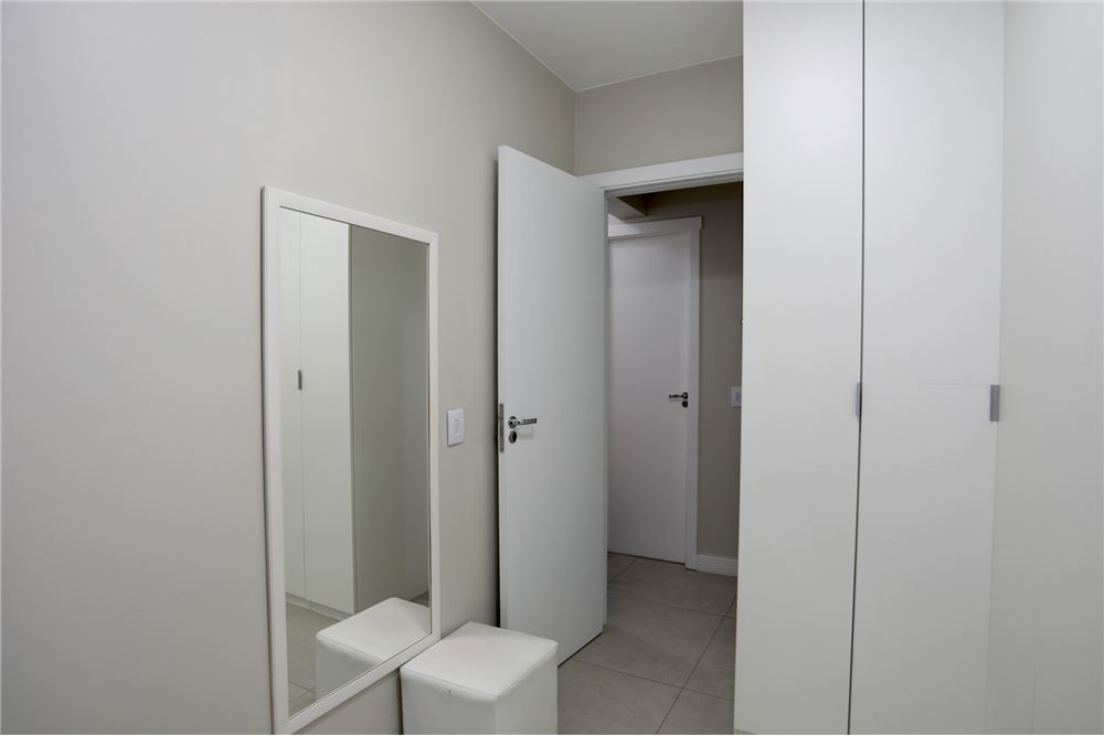 Apartamento à venda com 3 quartos, 66m² - Foto 10