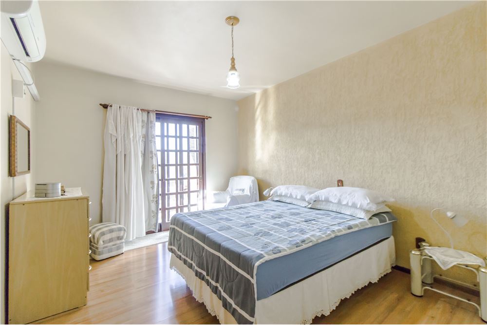 Casa à venda com 3 quartos, 125m² - Foto 16