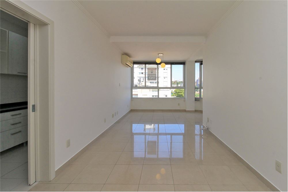 Apartamento à venda com 3 quartos, 123m² - Foto 4