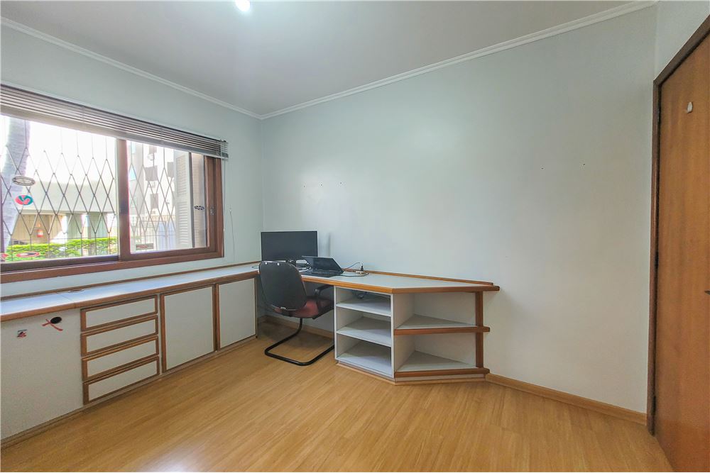 Apartamento à venda com 3 quartos, 130m² - Foto 10