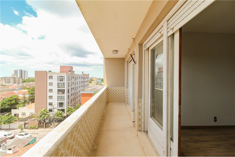 Apartamento à venda com 3 quartos, 235m² - Foto 7