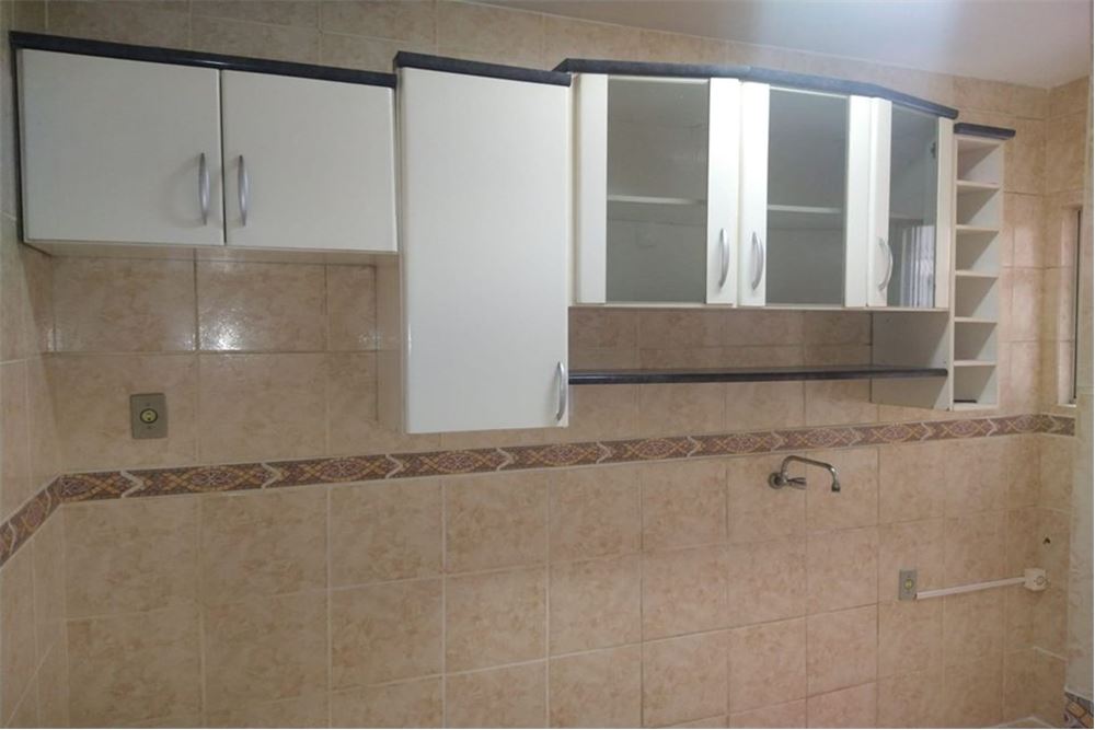 Apartamento à venda com 2 quartos, 64m² - Foto 11