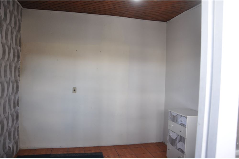 Casa à venda com 6 quartos, 200m² - Foto 6