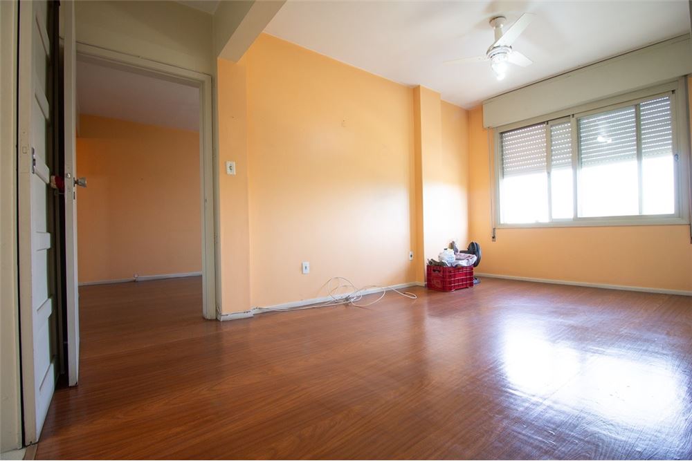 Apartamento à venda com 3 quartos, 130m² - Foto 2