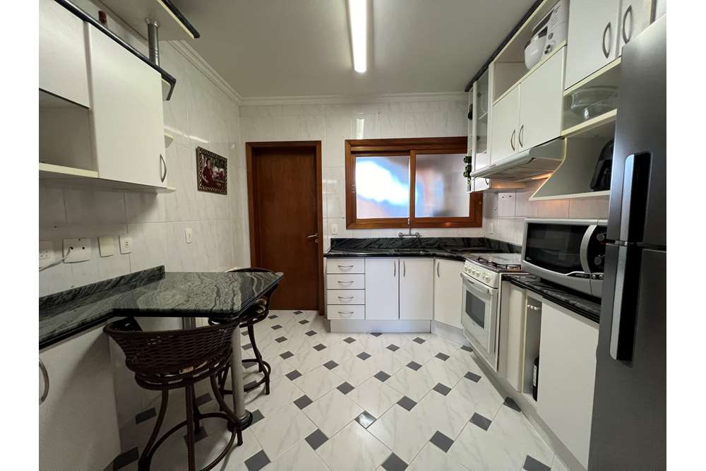 Apartamento à venda com 2 quartos, 107m² - Foto 13