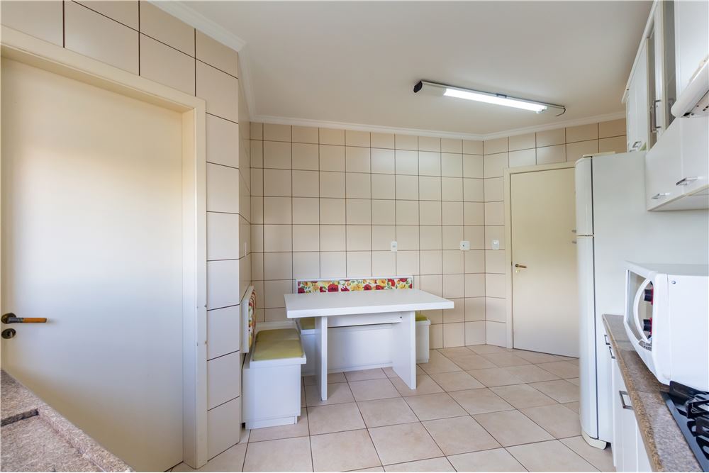 Apartamento à venda com 3 quartos, 121m² - Foto 14