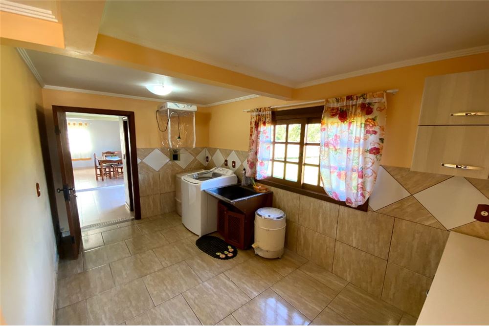 Chácara à venda com 4 quartos, 150m² - Foto 13