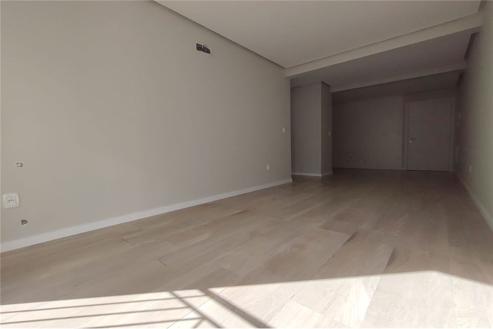 Apartamento à venda com 1 quarto, 60m² - Foto 18