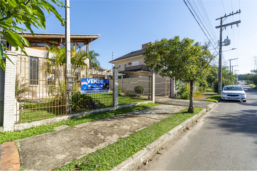 Casa à venda com 3 quartos, 130m² - Foto 3