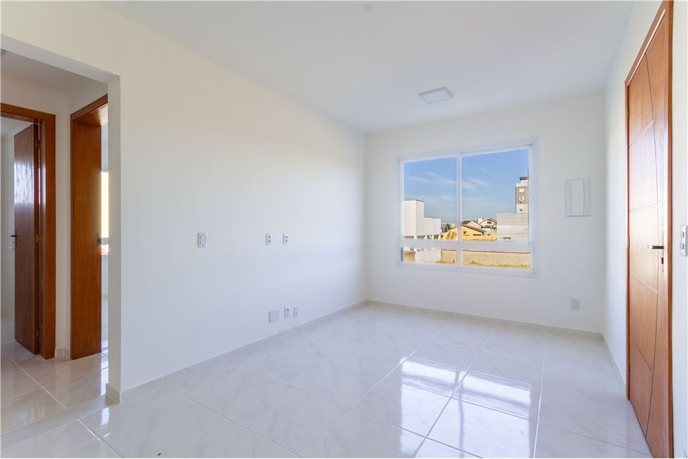 Apartamento à venda com 2 quartos, 62m² - Foto 5