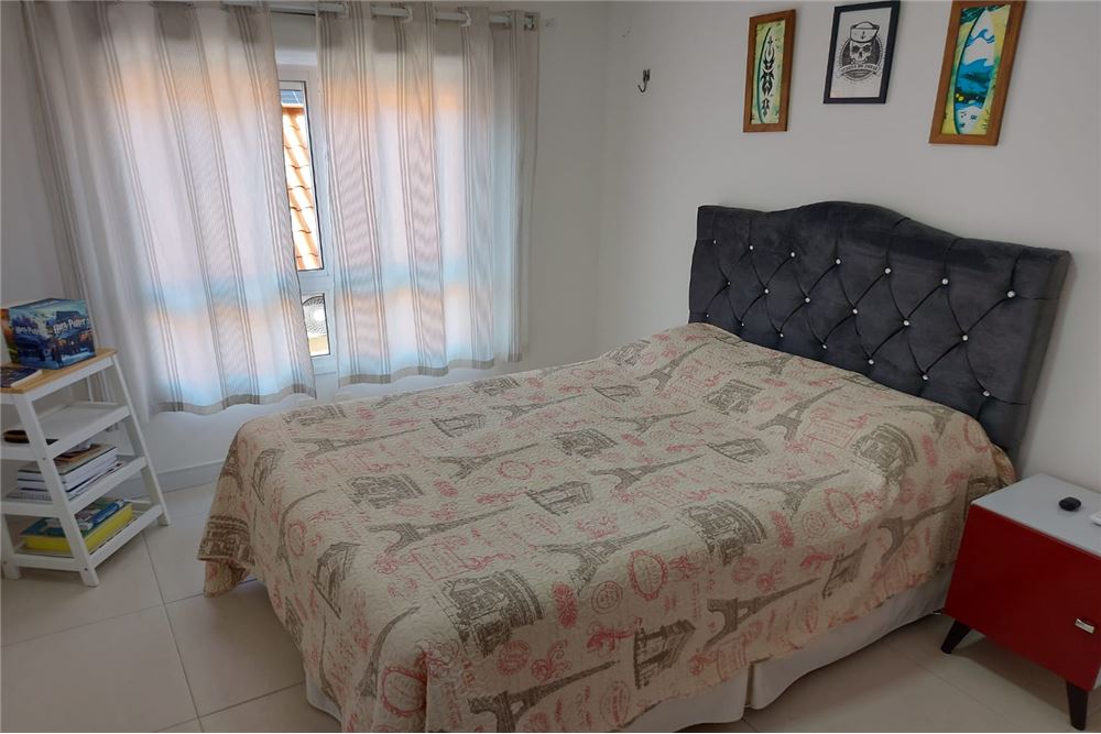 Casa de Condomínio à venda com 3 quartos, 235m² - Foto 11