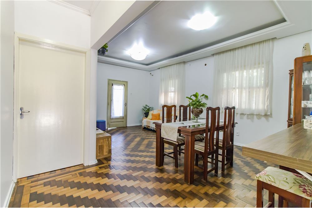 Casa à venda com 4 quartos, 178m² - Foto 3