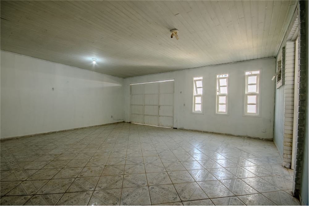 Casa à venda com 3 quartos, 240m² - Foto 14