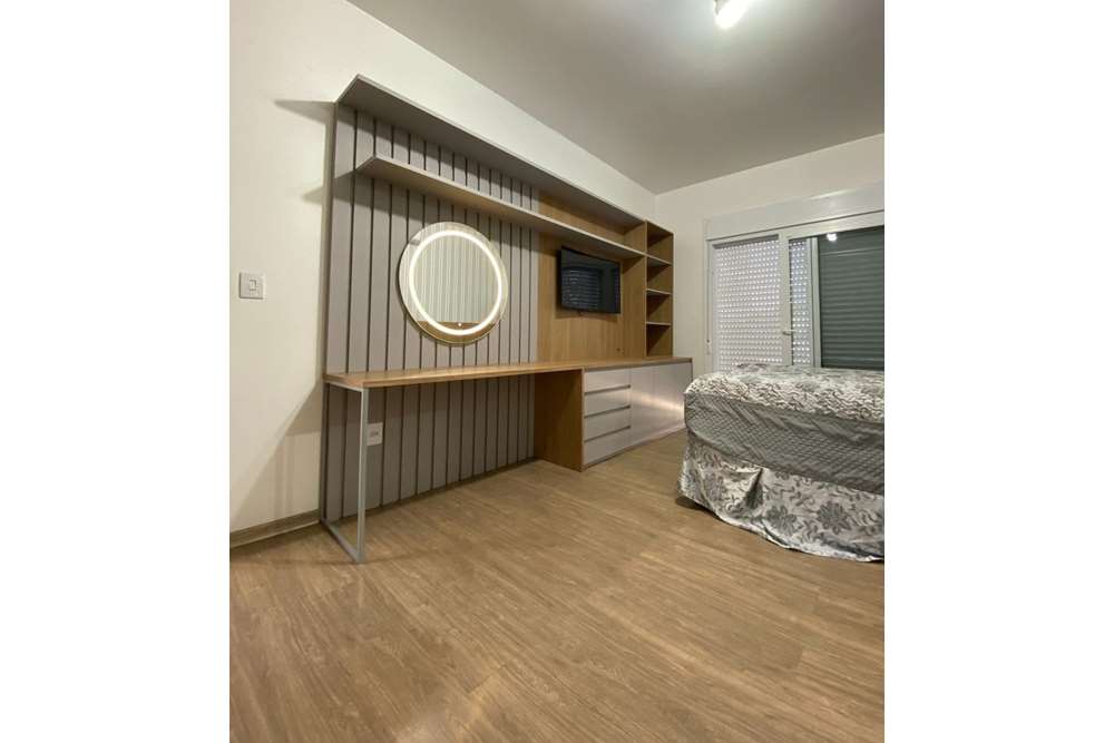 Casa à venda com 4 quartos, 260m² - Foto 1