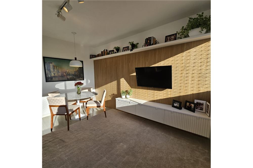 Apartamento à venda com 3 quartos, 111m² - Foto 2