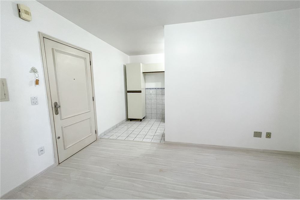 Apartamento à venda com 1 quarto, 36m² - Foto 5