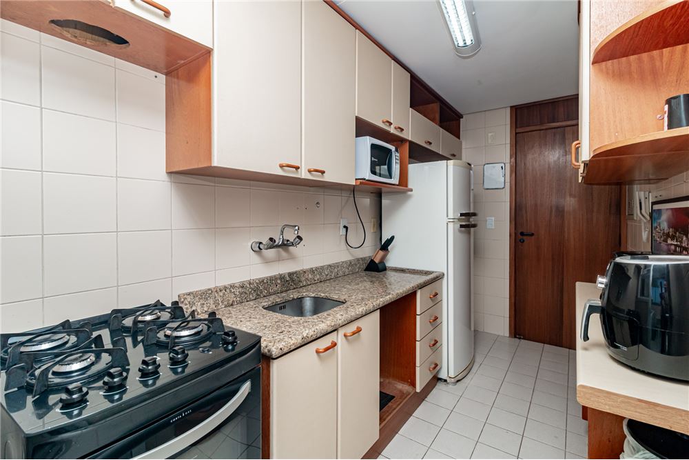 Apartamento à venda com 3 quartos, 82m² - Foto 13