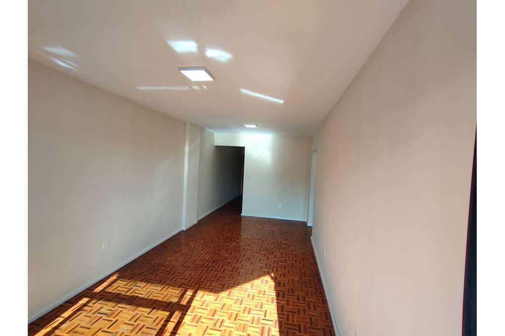 Apartamento para alugar com 2 quartos, 115m² - Foto 3