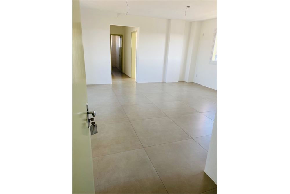 Apartamento à venda com 2 quartos, 101m² - Foto 3