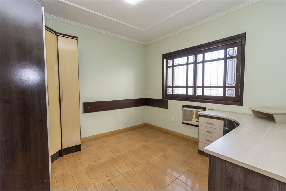 Casa à venda com 3 quartos, 200m² - Foto 23