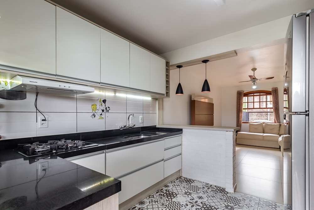 Casa à venda com 4 quartos, 201m² - Foto 9