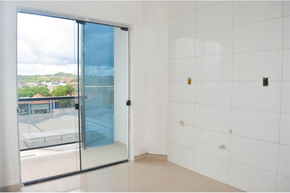 Apartamento à venda com 2 quartos, 60m² - Foto 4