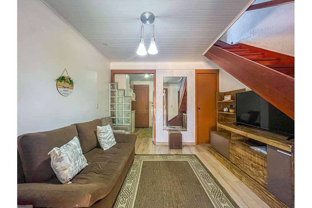 Casa à venda com 2 quartos, 44m² - Foto 2