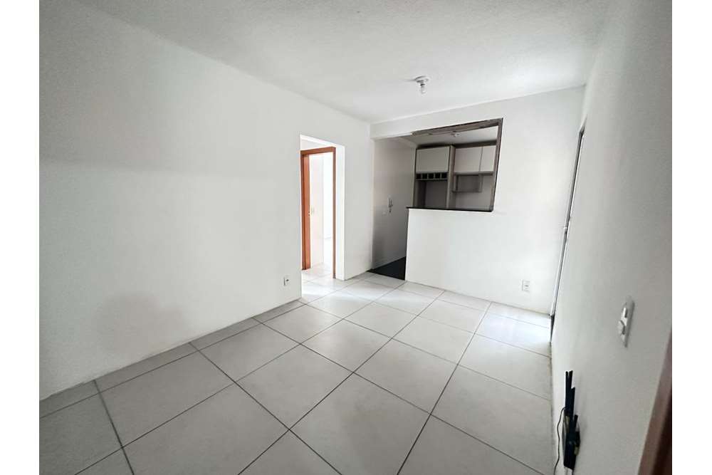 Apartamento à venda com 2 quartos, 45m² - Foto 2