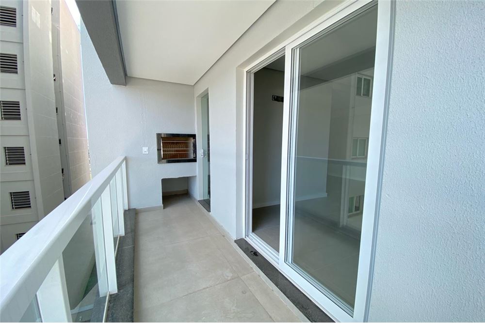 Apartamento à venda com 2 quartos, 85m² - Foto 8