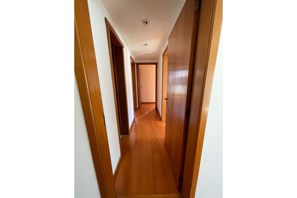 Apartamento à venda com 3 quartos, 134m² - Foto 9