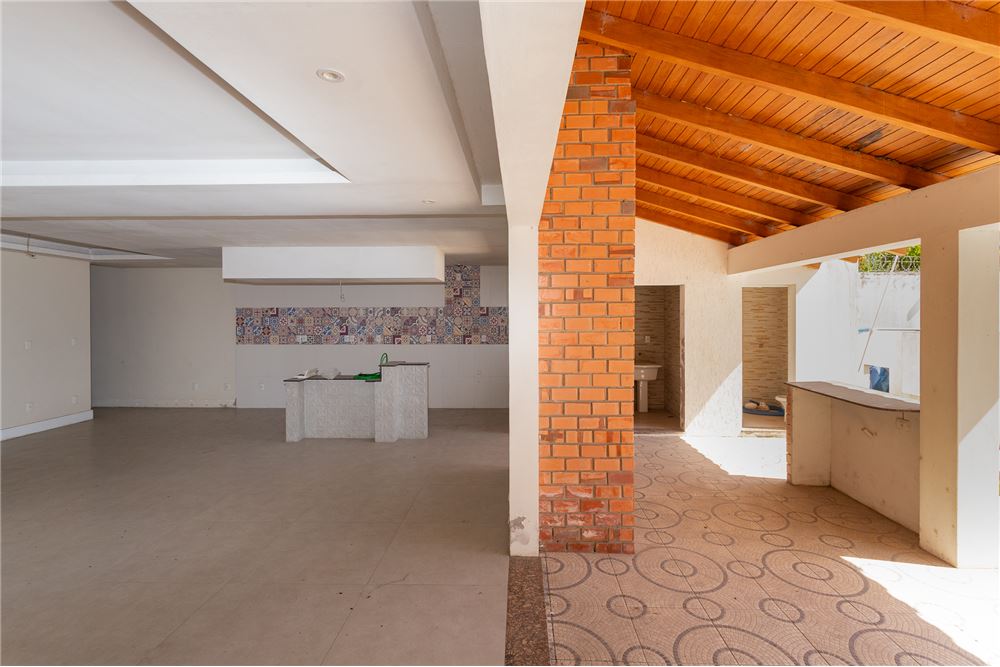 Casa à venda com 3 quartos, 364m² - Foto 14