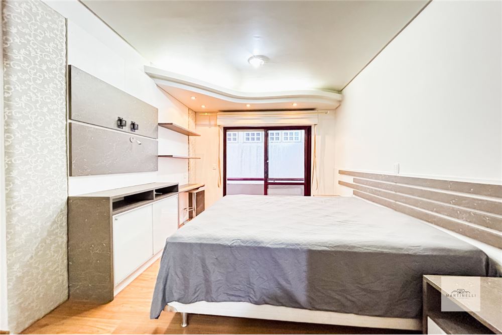 Apartamento à venda com 3 quartos, 159m² - Foto 13