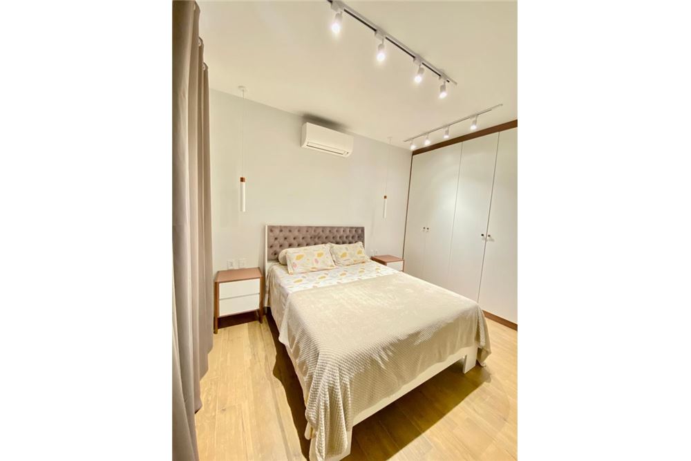 Casa à venda com 3 quartos, 207m² - Foto 17