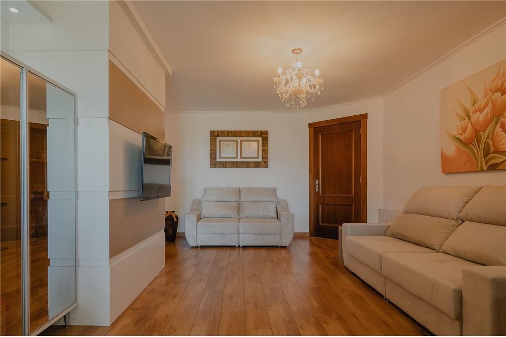 Apartamento à venda com 3 quartos, 117m² - Foto 7