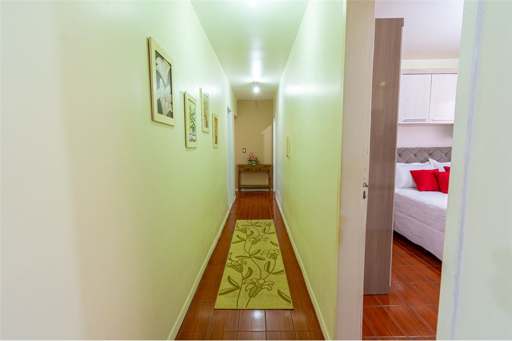 Casa à venda com 3 quartos, 300m² - Foto 18