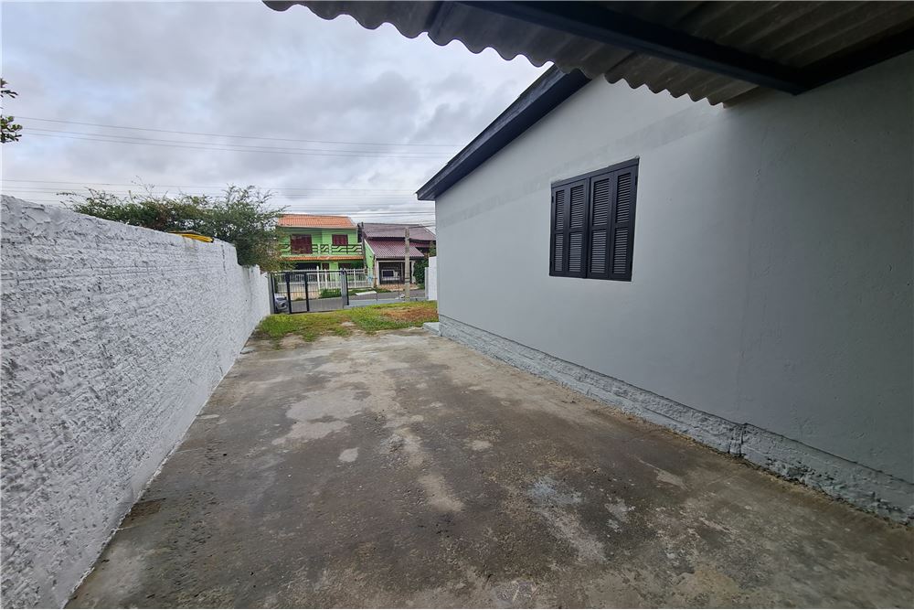 Casa à venda com 2 quartos, 85m² - Foto 2