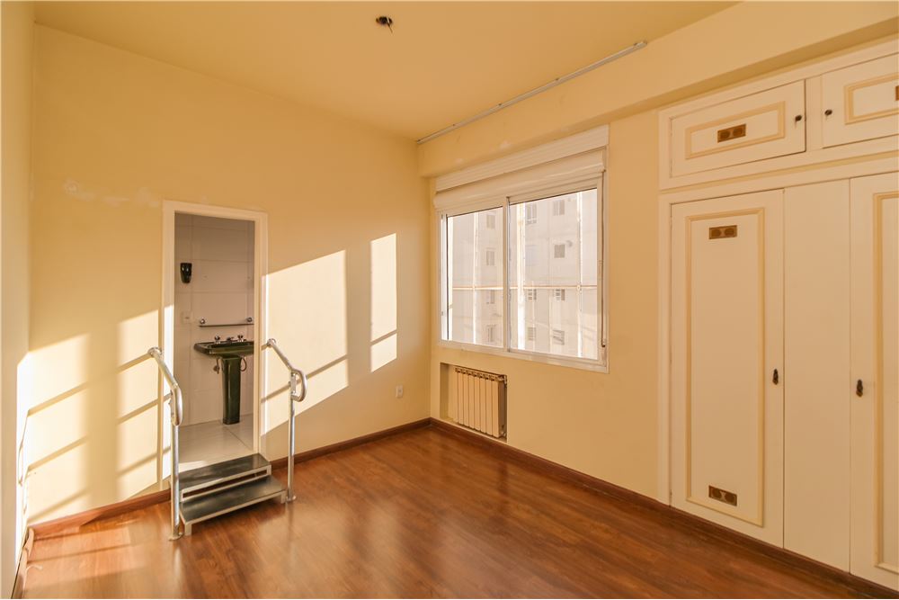 Apartamento à venda com 3 quartos, 202m² - Foto 18