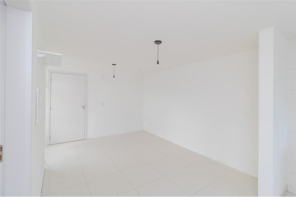 Apartamento à venda com 2 quartos, 60m² - Foto 5