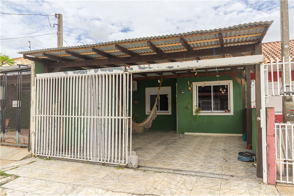 Casa à venda com 3 quartos, 70m² - Foto 3