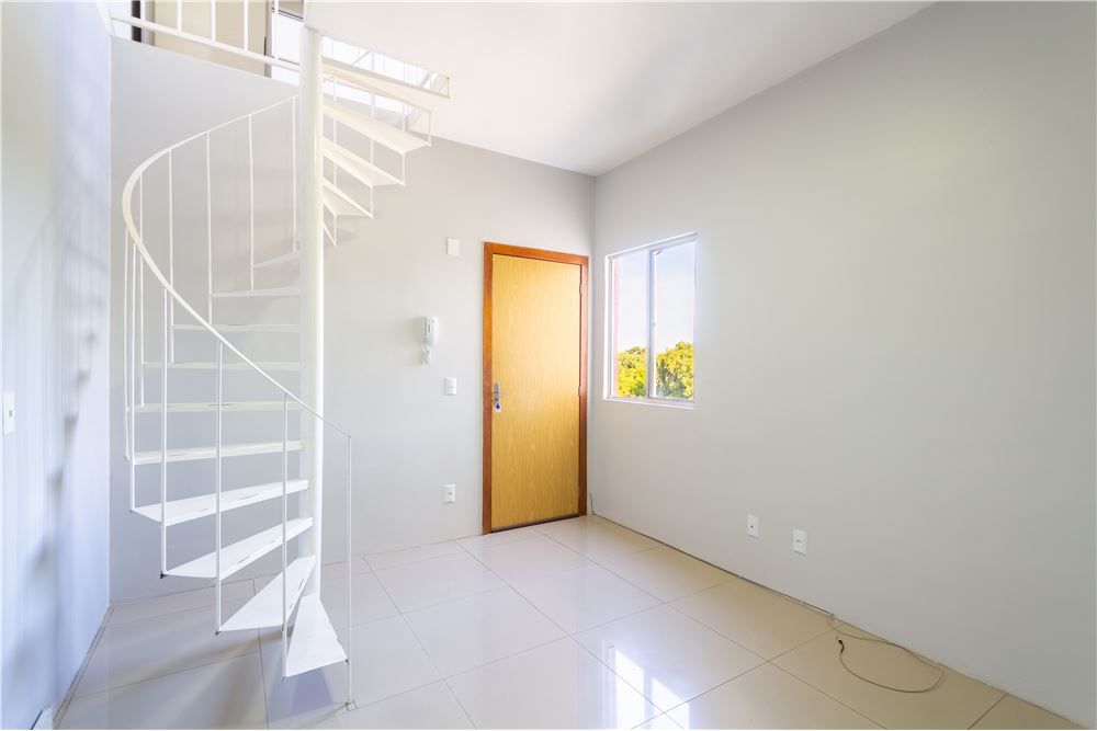 Cobertura à venda com 2 quartos, 83m² - Foto 4