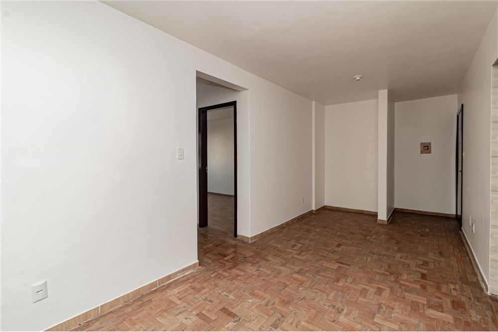 Apartamento à venda com 2 quartos, 58m² - Foto 4