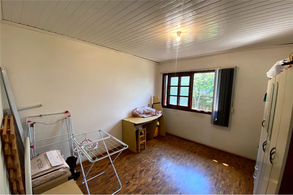 Casa à venda com 5 quartos, 240m² - Foto 12