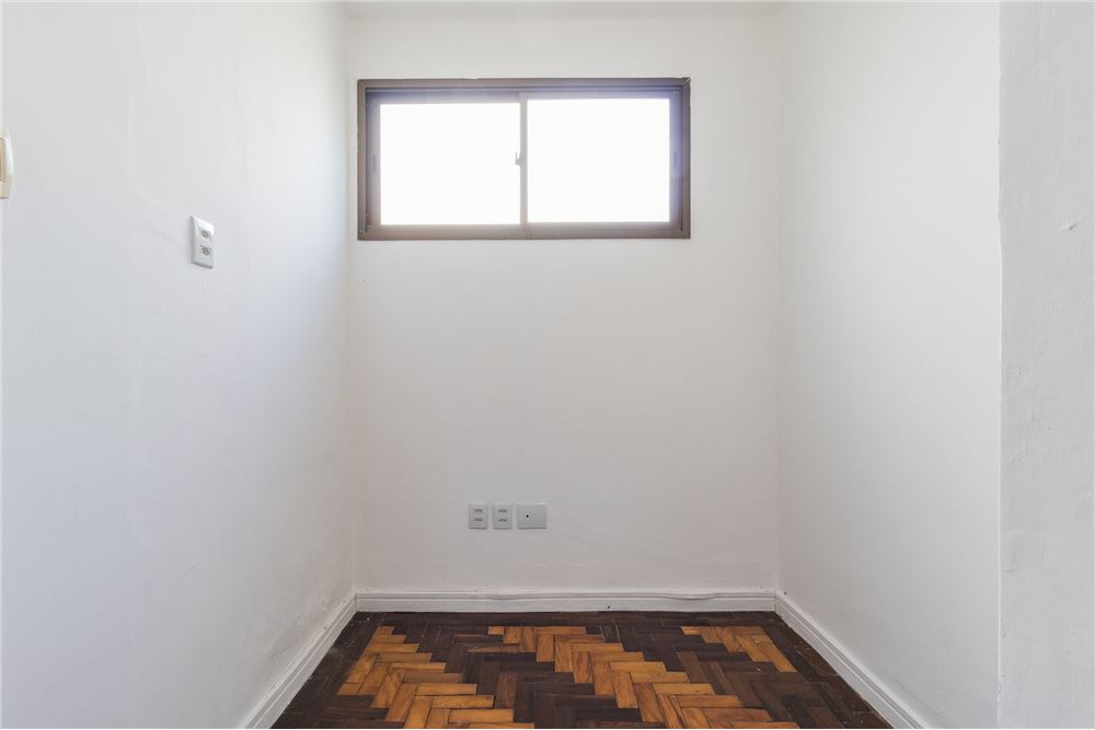 Apartamento à venda com 3 quartos, 97m² - Foto 19