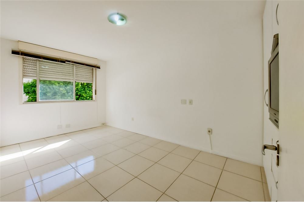 Apartamento à venda com 2 quartos, 125m² - Foto 5