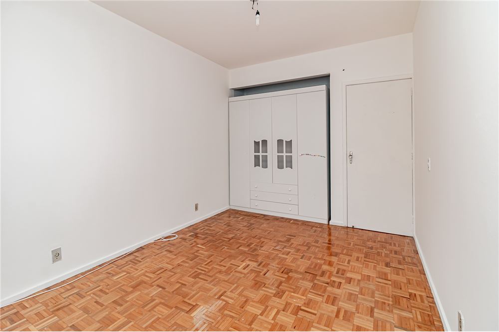 Apartamento à venda com 3 quartos, 105m² - Foto 17