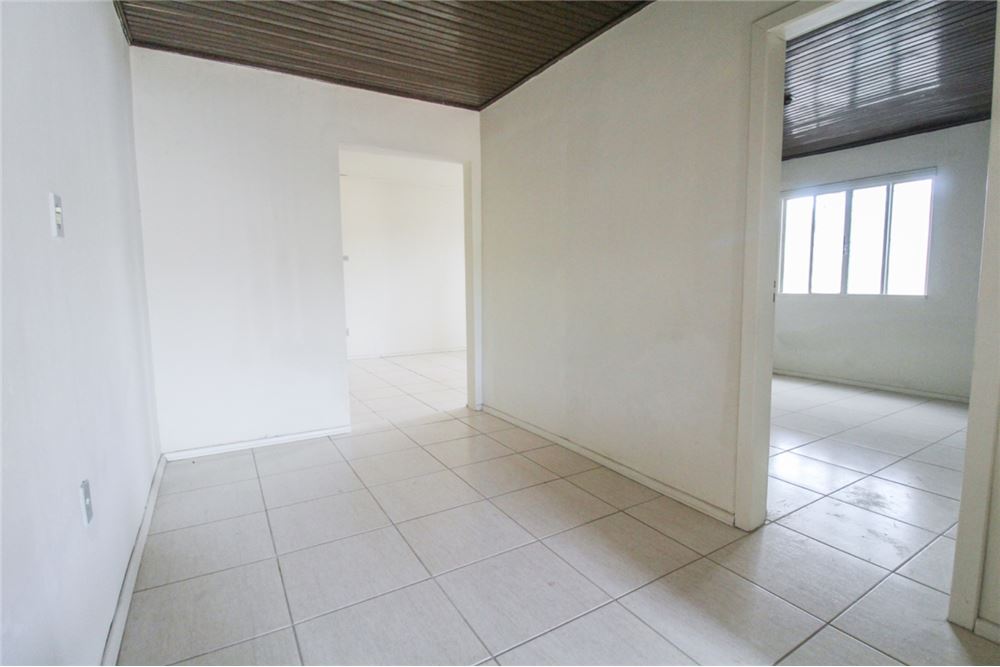 Casa à venda com 3 quartos, 125m² - Foto 4