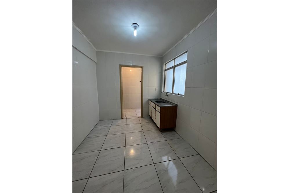 Apartamento para alugar com 1 quarto, 65m² - Foto 6